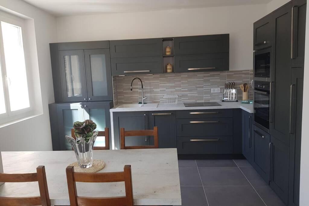 Le Calme En Provence Villa Tulette Eksteriør bilde