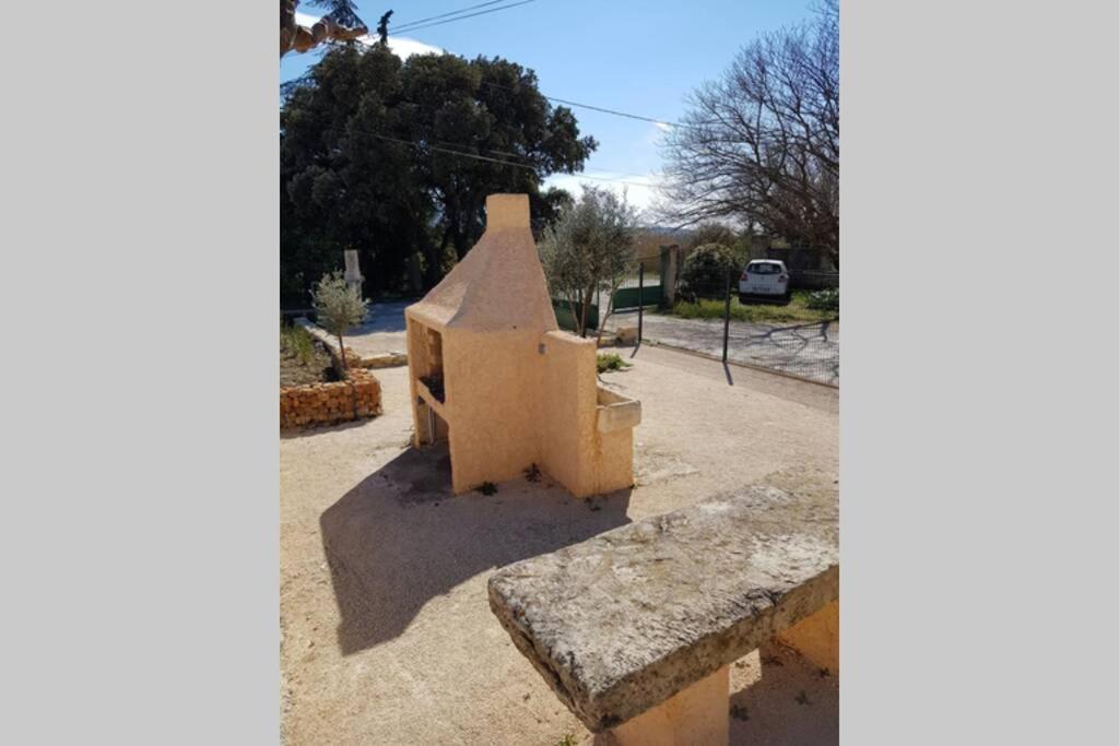 Le Calme En Provence Villa Tulette Eksteriør bilde